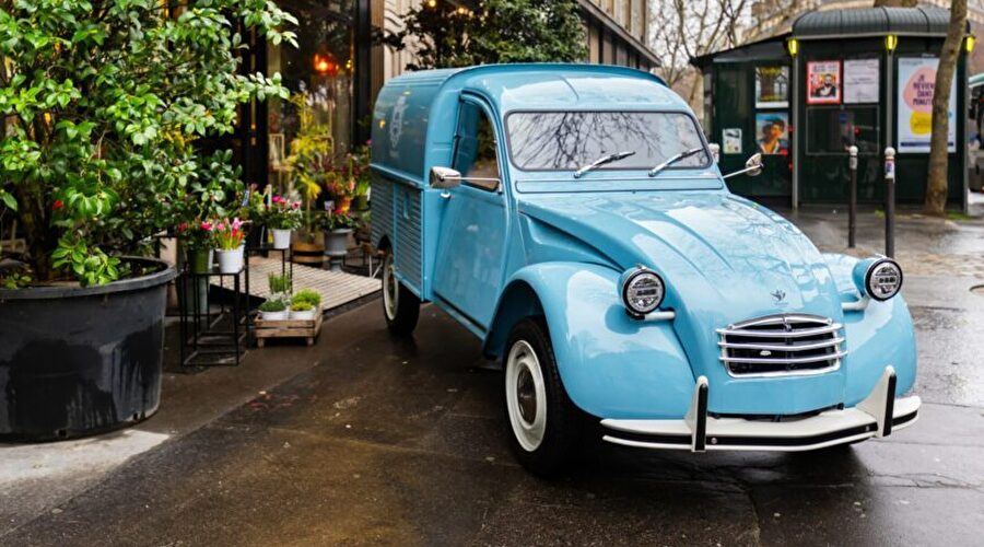 Retro Besteleend, 100% elektrische herinterpretatie van de iconische 2CV