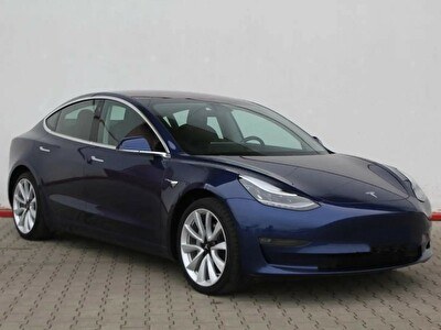Importer une Tesla des Pays-Bas à un prix abordable
